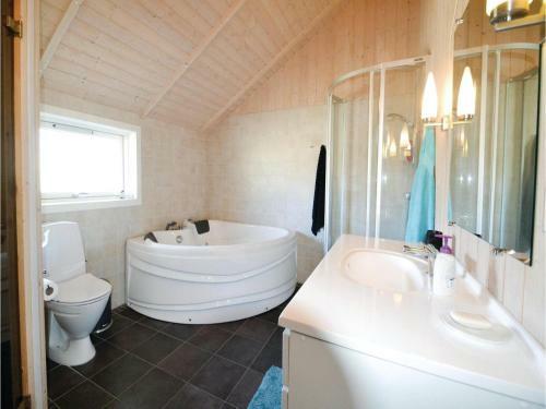 Three-bedroom Holiday Home In Hadsund