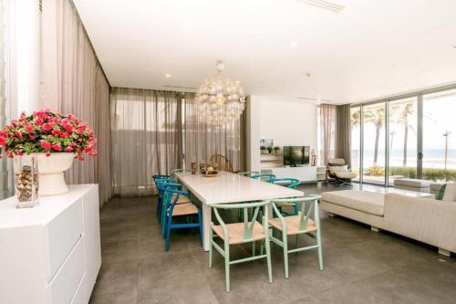 Villa Luxury Yatchs