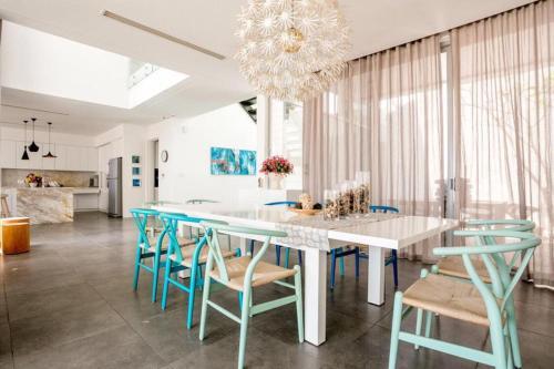 Villa Luxury Yatchs