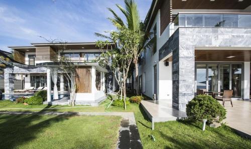 Villa Luxury Yatchs
