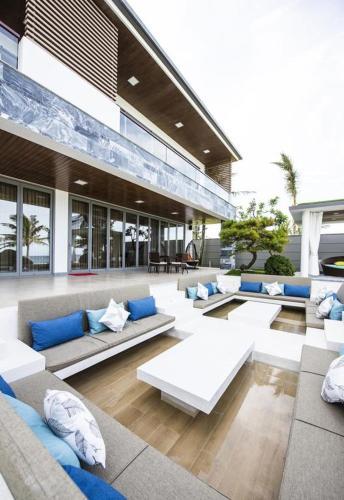 Villa Luxury Yatchs