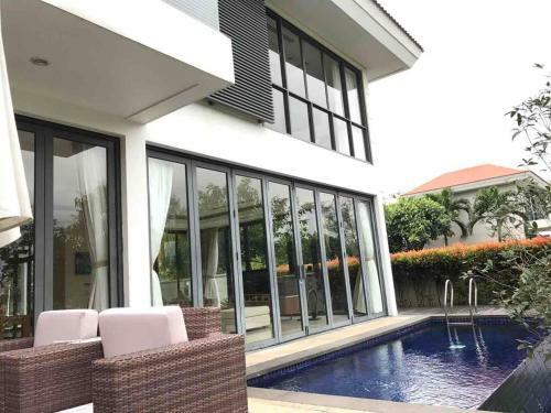 4 Bedroooms Villas