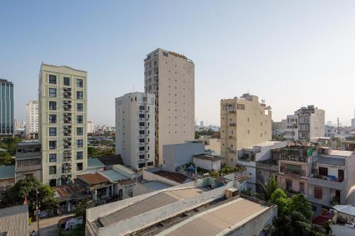 Thanh Hotel & Apartment