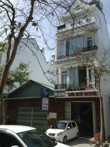 Mr Rot's Secret Hotel