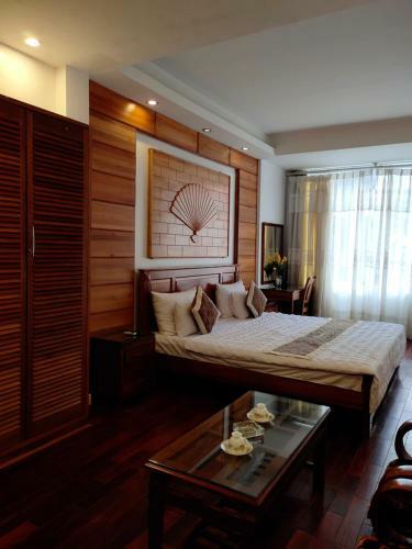 Luxury Hotel