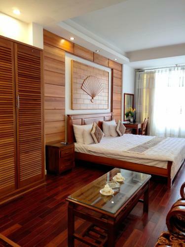 Luxury Hotel