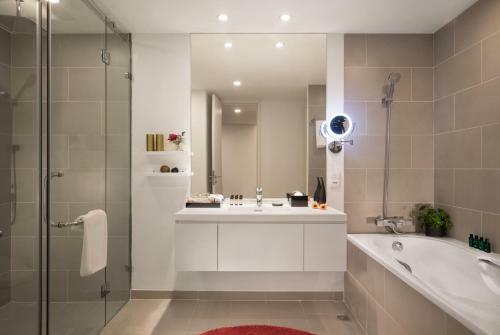 Apartamentos Somerset West Point Hanoi