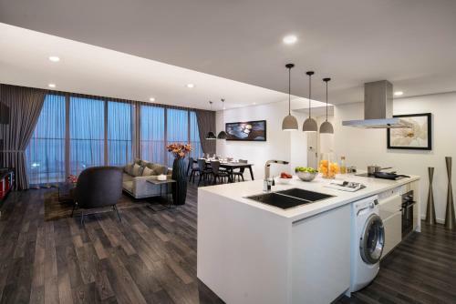 Apartamentos Somerset West Point Hanoi