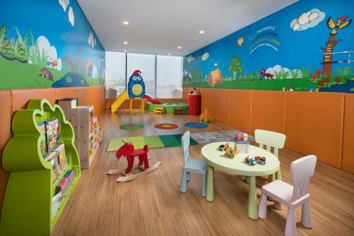 Apartamentos Somerset West Point Hanoi