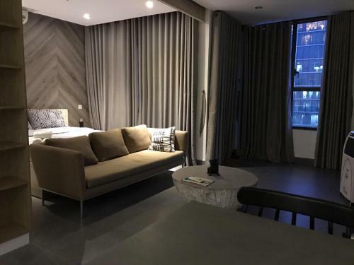 Awesome Cbd Luxury Apartment Icon56 Rooftop Pool