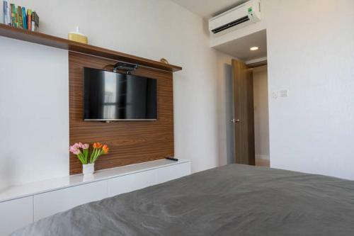 Awesome Cbd Luxury Apartment Icon56 Rooftop Pool