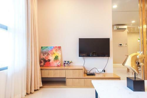 Awesome Cbd Luxury Apartment Icon56 Rooftop Pool