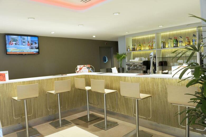 Hotel Ibis Barcelona Cornell�