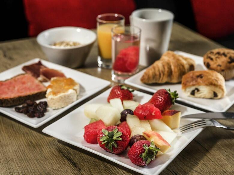 Hotel Ibis Barcelona Cornell�