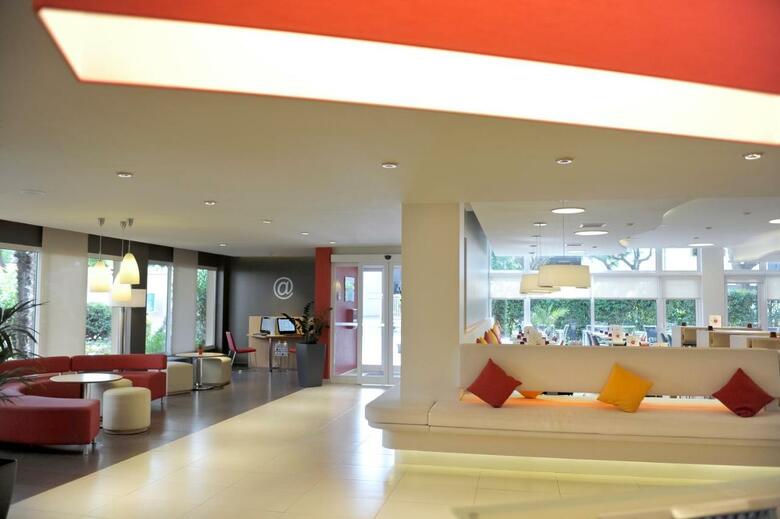 Hotel Ibis Barcelona Cornell�