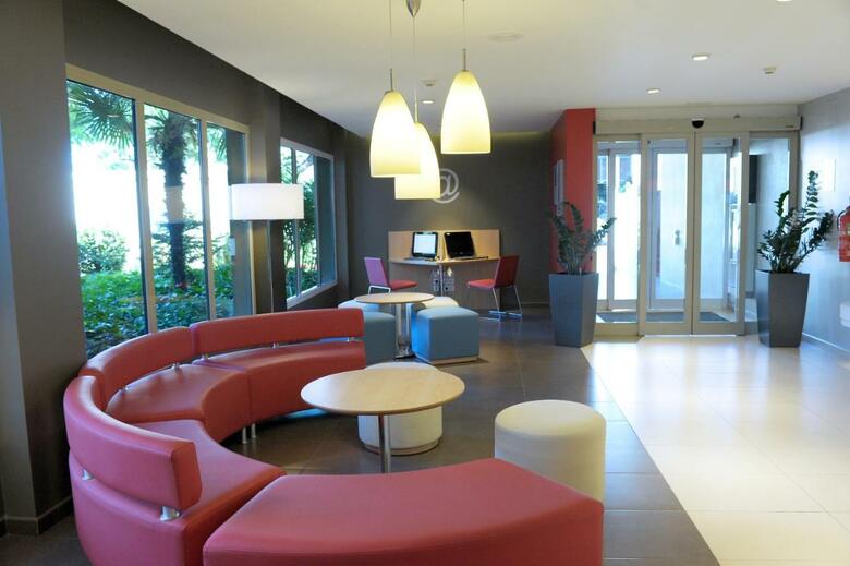 Hotel Ibis Barcelona Cornell�