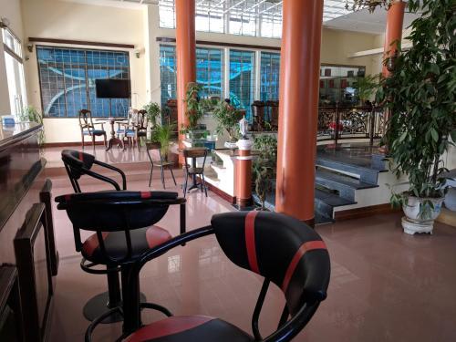 Hotel Kh�ch S?n ??ng Dao
