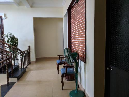 Hotel Kh�ch S?n ??ng Dao