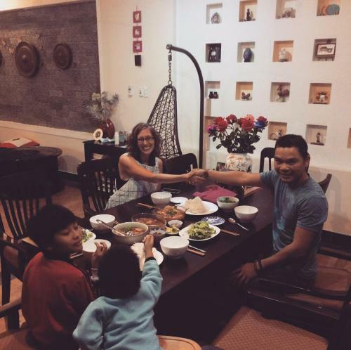 Bed & Breakfast Bach Ma Trekking Hillside Homestay