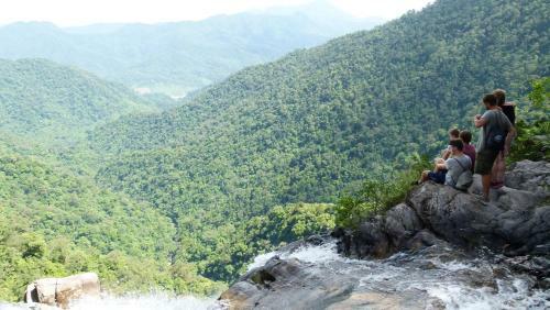 Bed & Breakfast Bach Ma Trekking Hillside Homestay