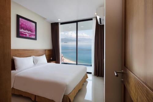 Holi Beach Hotel & Apartments