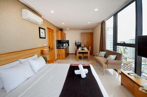 Holi Beach Hotel & Apartments