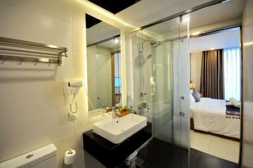 Holi Beach Hotel & Apartments