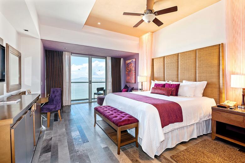 Hotel Secrets Vallarta Bay Resort & Spa