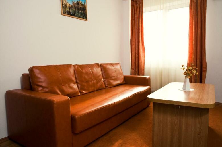 Hotel Est