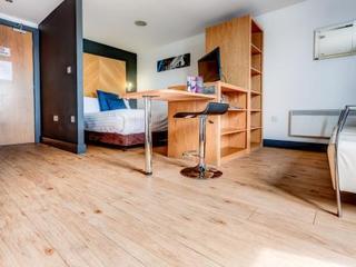 Hotel Roomzzz Leeds City West