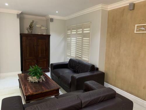 Hostal Oceansnest Guest House