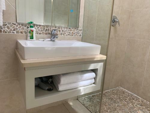 Hostal Oceansnest Guest House