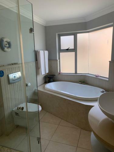 Hostal Oceansnest Guest House