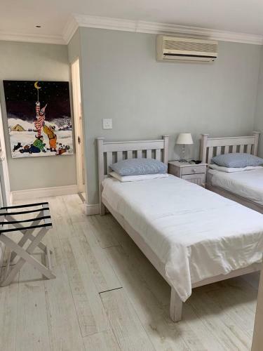 Hostal Oceansnest Guest House