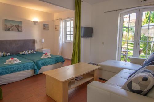 Hotel Old Village & Prestige
