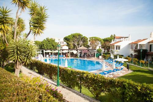 Hotel Old Village & Prestige