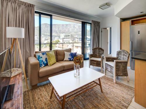 Rockwell Luxury Apartments
