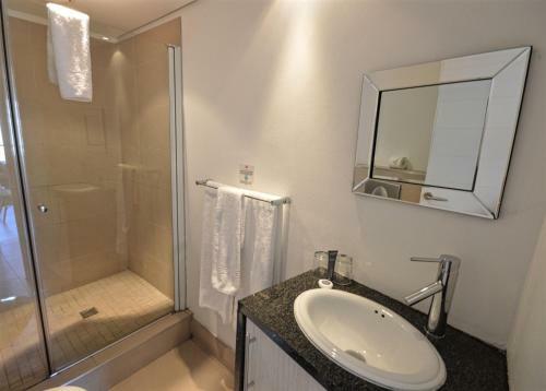 Rockwell Luxury Apartments