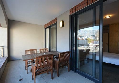Rockwell Luxury Apartments