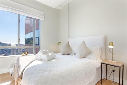 Apartamento Triangle Luxury Suites By Totalstay