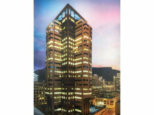 Apartamento Triangle Luxury Suites By Totalstay