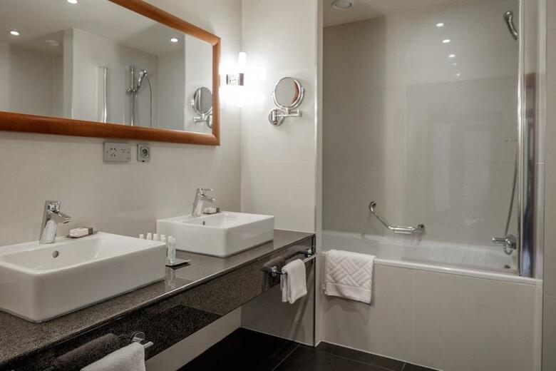 Hotel Doubletree By Hilton Bratislava