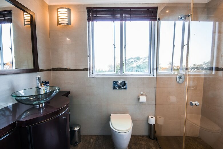 Hostal Bon Ami Guest House
