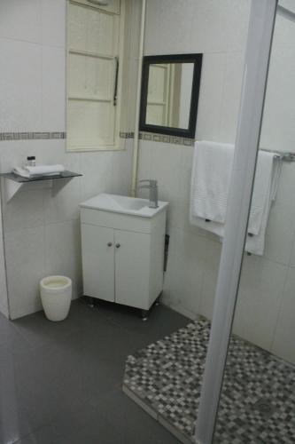 Parkview Hotel Room 711