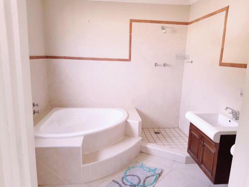 Hostal Beach View Guest House