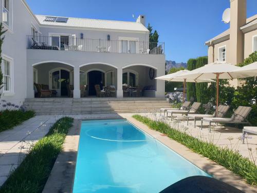 Hostal Maison D'ail Guest House