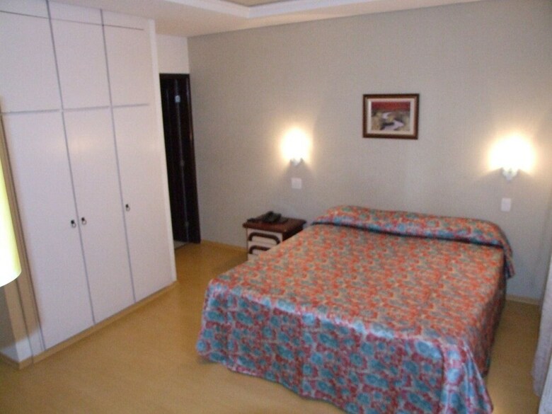 Gua�ra Palace Hotel