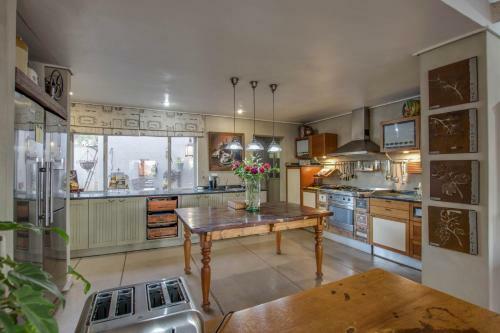 Hostal Migdash Guesthouse