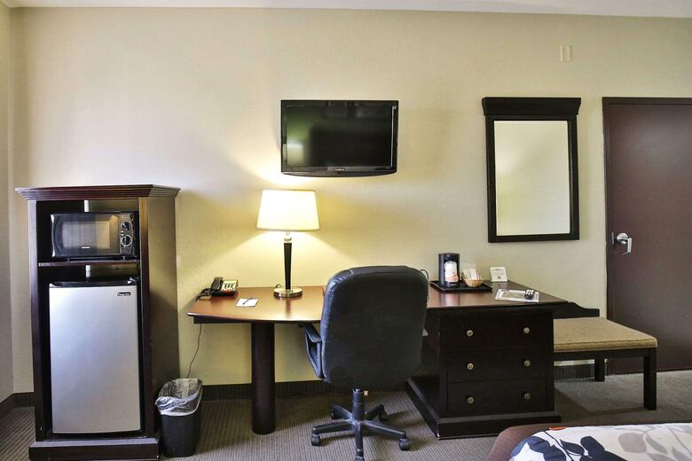 Hotel Sleep Inn & Suites University