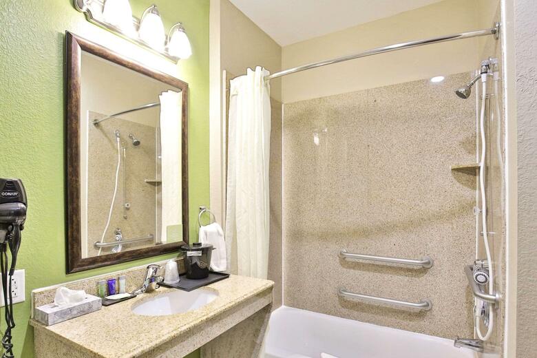 Hotel Sleep Inn & Suites University